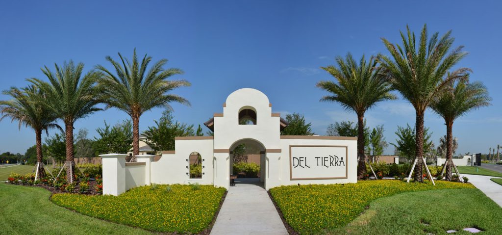Del Tierra Entrance Walkway and sign